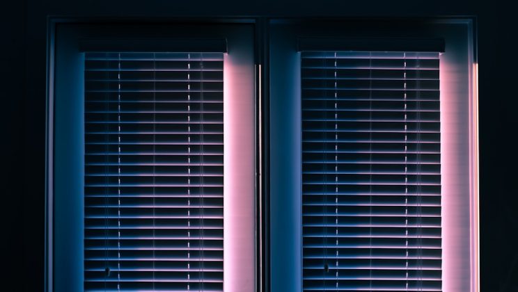 Lichte oplossingen: kies de juiste raamdecoratie voor maximale lichtinval