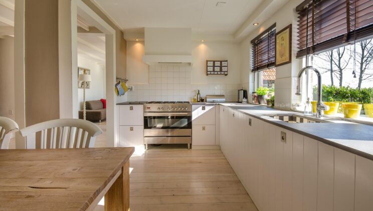Artistieke mozaïeken in de keuken: een kleurrijk ontwerpstatement