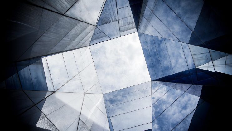 Futuristische spiegels: win extra ruimte met intelligente reflecties