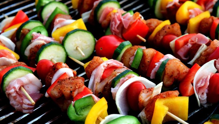 Verfrissend outdoor koken met marokkaanse kruidencombinaties