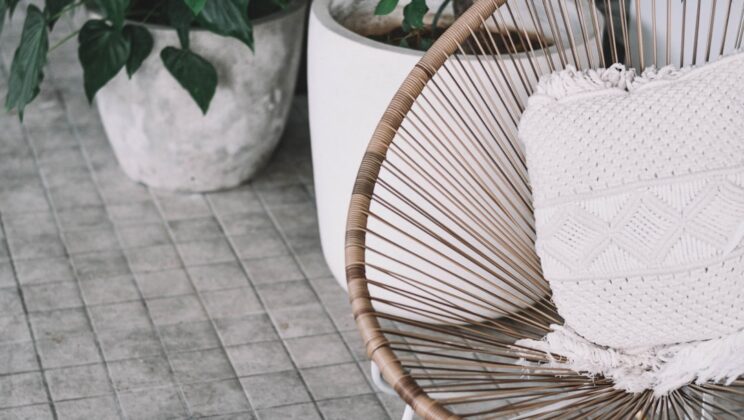 Zomeraccessoires voor buitenmeubilair: comfort en stijl gecombineerd